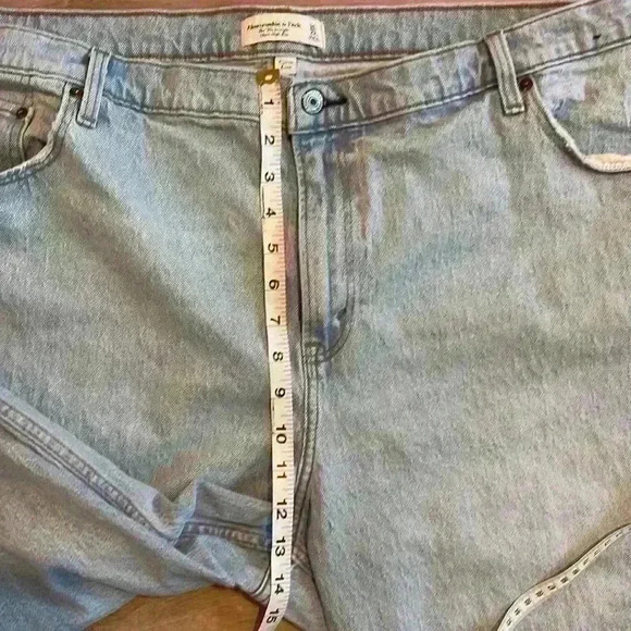 Abercrombie Curve Love Ultra High Rise 90s Straight Jean sz 36/22S - Picture 5 of 11